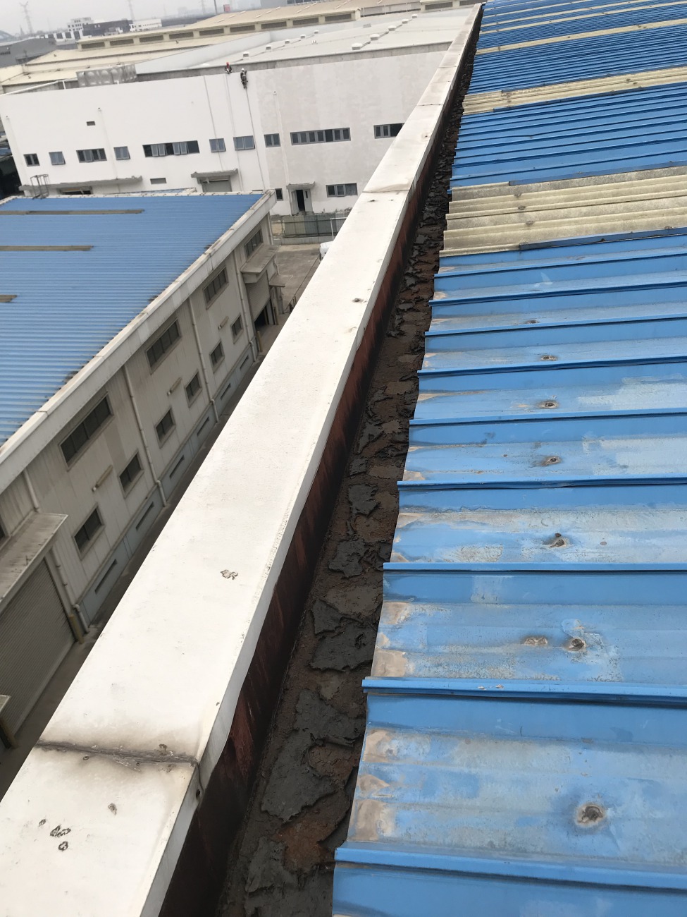 彩钢压型板墙安装在钢架上单面_彩钢板钢结构回收_彩钢结构有限公司