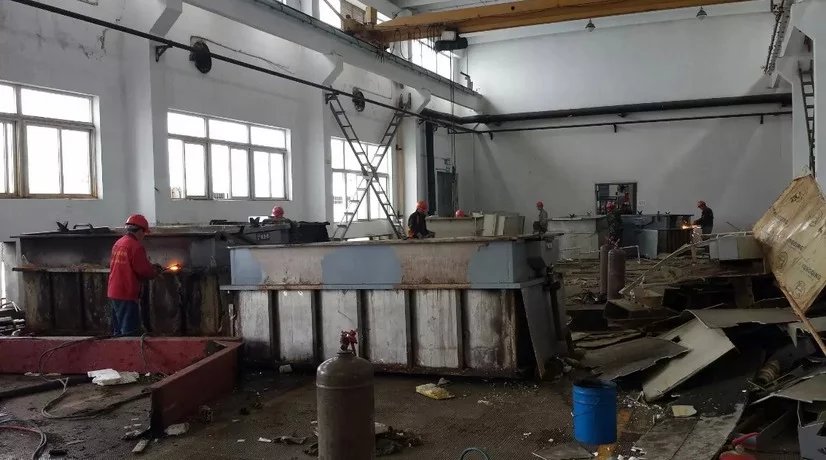 上海厂房钢结构拆除回收_青岛厂房拆除回收_钢拱结构厂房图片大全