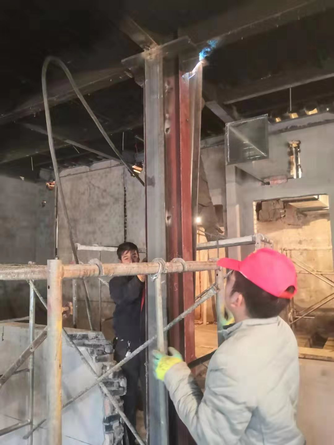 乔氏钢库二手出售_钢闸门结构_出售二手钢结构