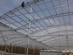 建一个50米长20米宽的钢结构厂房要多少钱？