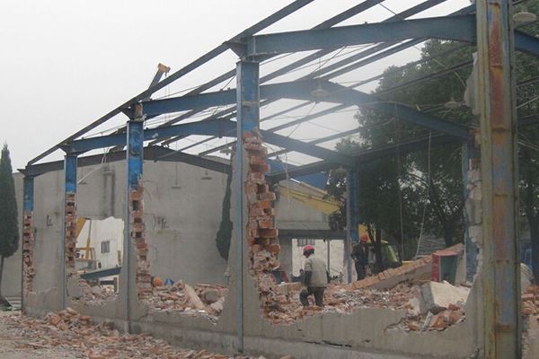 上海厂房钢结构拆除回收_厂房拆除回收_深圳市钢架结构厂房拆除