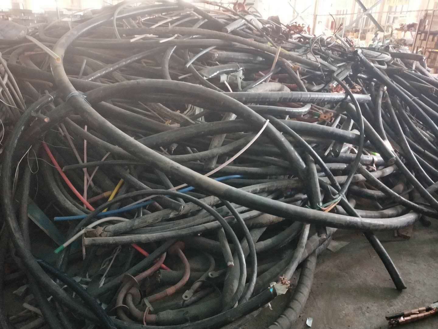 废旧钢结构回收