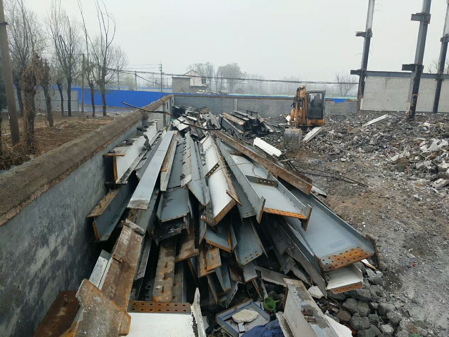 郑州二手钢结构出售_郑州二手h钢_郑州二手旅游大巴出售