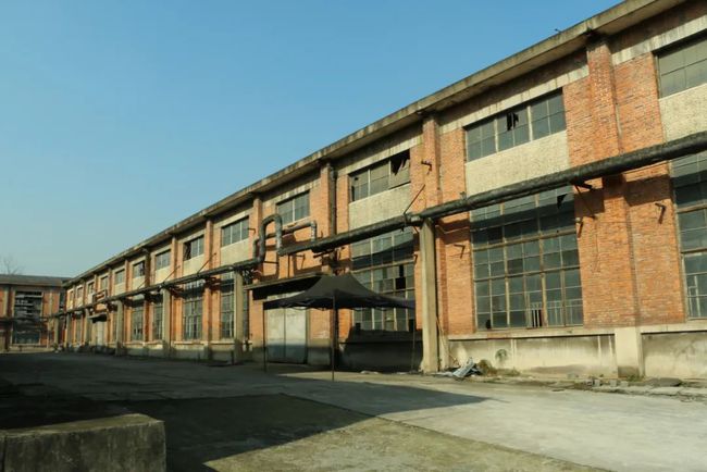 钢构厂房图片大全_钢构厂房维修合同_旧钢构厂房