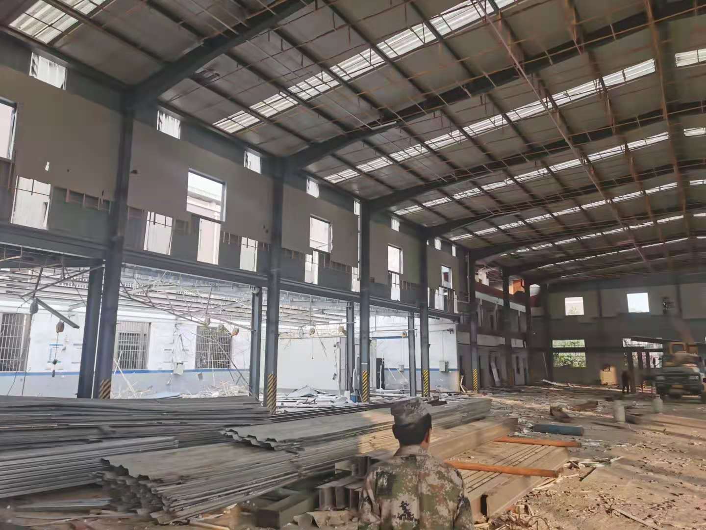 旧钢构厂房出售_二手厂房交易税费怎么算_二手工业厂房买卖