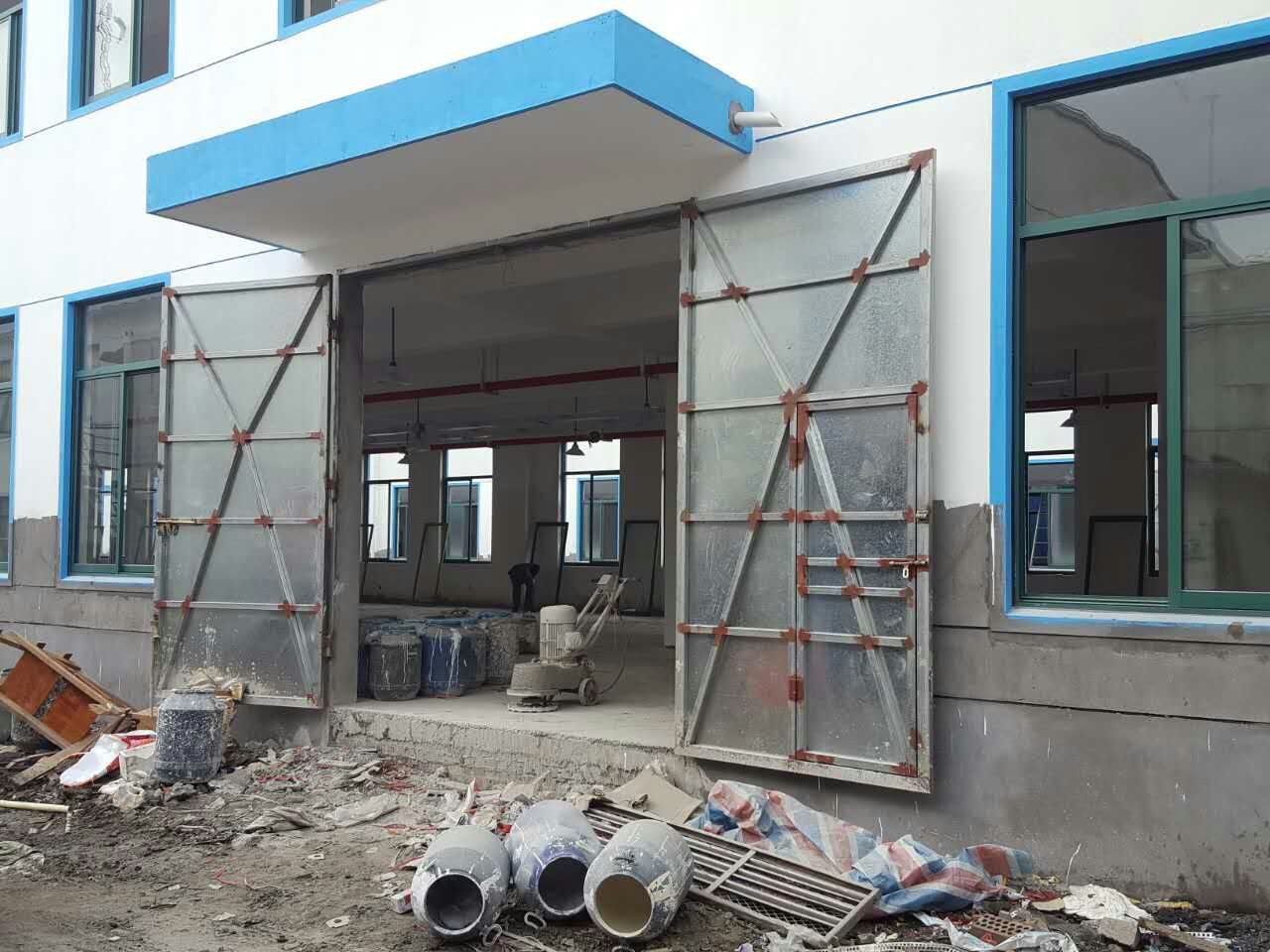 钢结构屋顶造价大概是多少_钢结构屋顶用什么材料_钢结构建筑屋顶材料