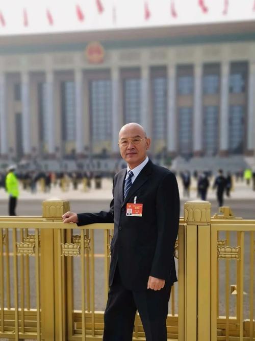 五矿钢铁贸易集团董事长_五矿发展钢铁_五矿钢铁厂