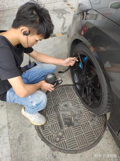 汽修店胎压__修理厂做个胎压多少钱