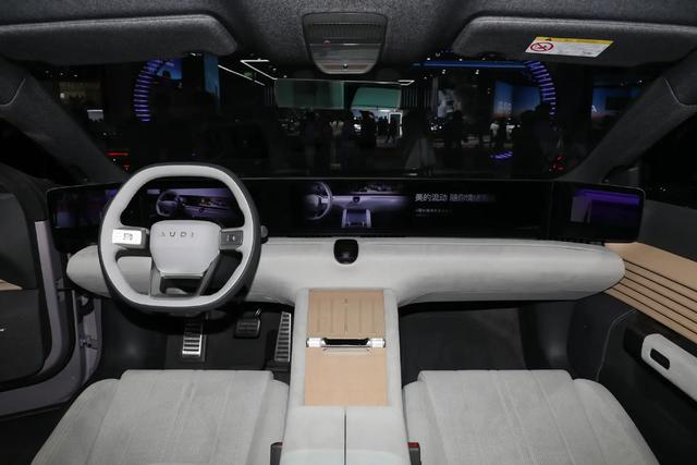 全新奥迪E5 Sportback亮相，充电10分钟开370km，座舱成一大亮点-有驾