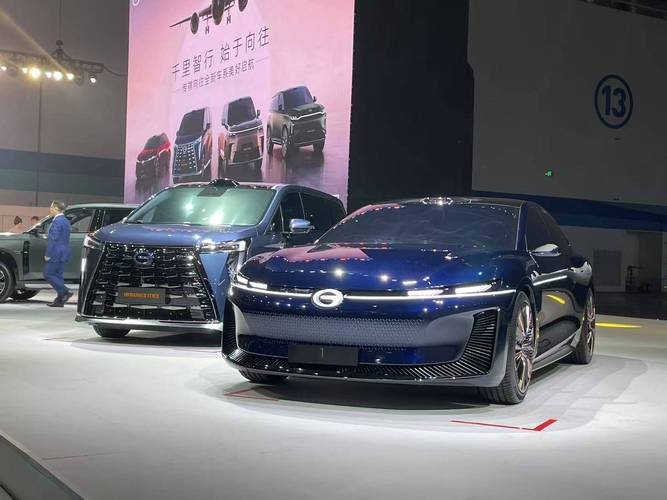 新能源四驱车_新能源四驱suv_