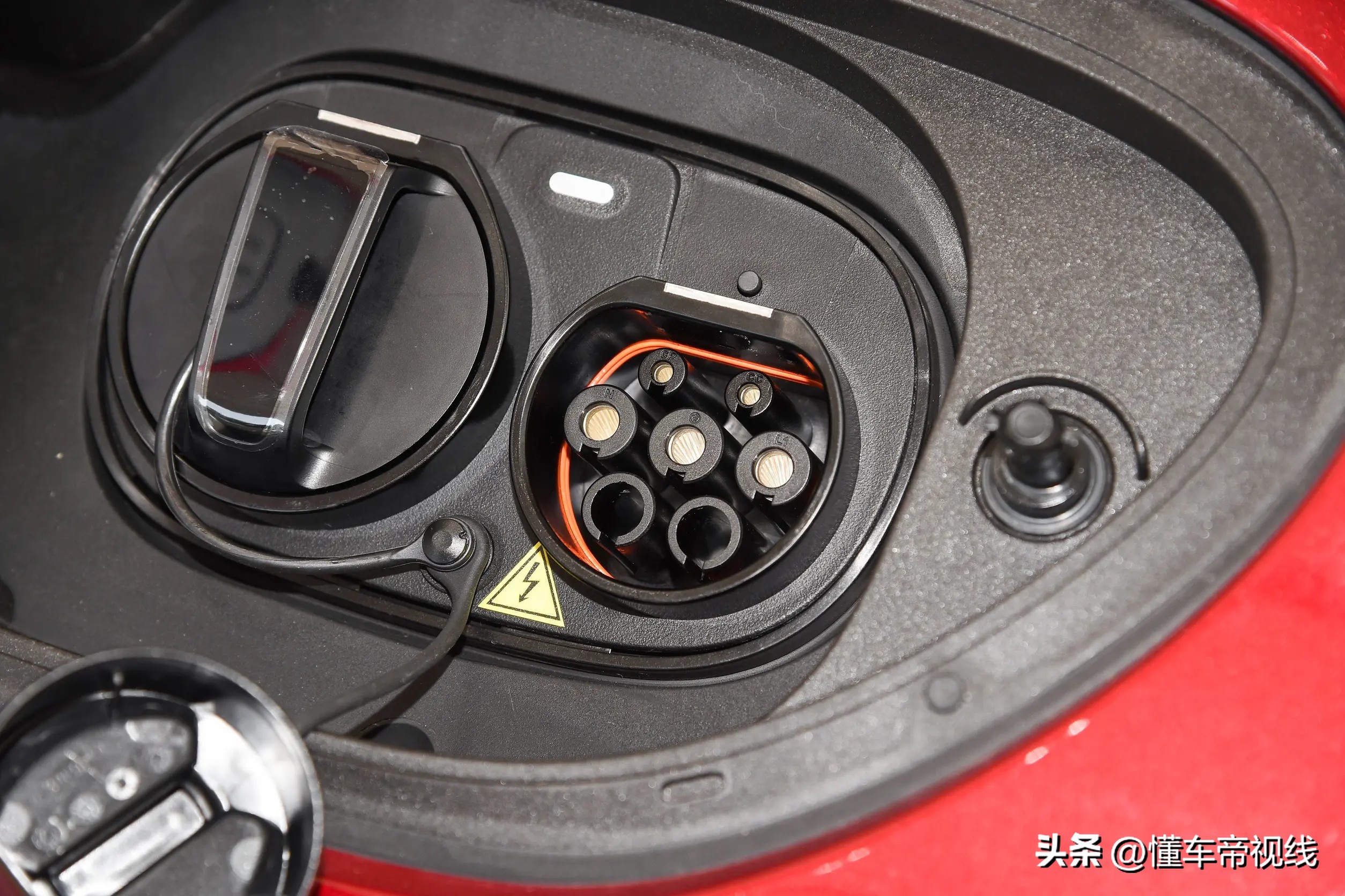 新车 | 全系800伏/增可调光全景天幕，新款智己L6到店，5月13日上市_新车 | 全系800伏/增可调光全景天幕，新款智己L6到店，5月13日上市_