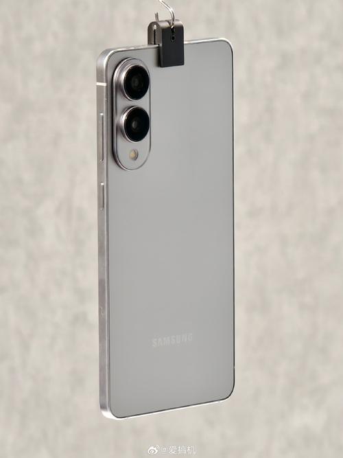 极致轻薄但电池不足4000mAh 三星Galaxy S25 Edge官宣_三星宣宣_