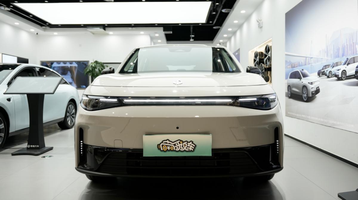 _零跑C10来了，价格只要12.88万，预售破4万辆，这车能成爆款吗?_零跑C10来了，价格只要12.88万，预售破4万辆，这车能成爆款吗?