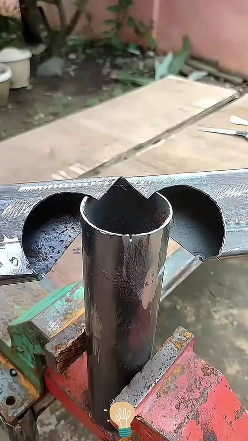 钢管焊椅子_废钢管焊桌腿怎么焊_钢管焊桌子