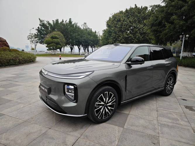 不到13万，买2.9米轴距插混SUV，纯电215km？一个缺点实在忍不了_不到13万，买2.9米轴距插混SUV，纯电215km？一个缺点实在忍不了_
