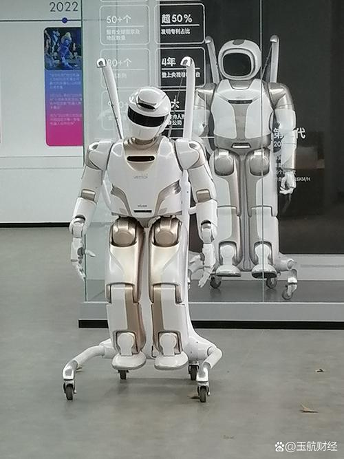 _对话智元魏强：解码会跳舞能讲脱口秀的“硅基少年”灵犀X2_对话智元魏强：解码会跳舞能讲脱口秀的“硅基少年”灵犀X2