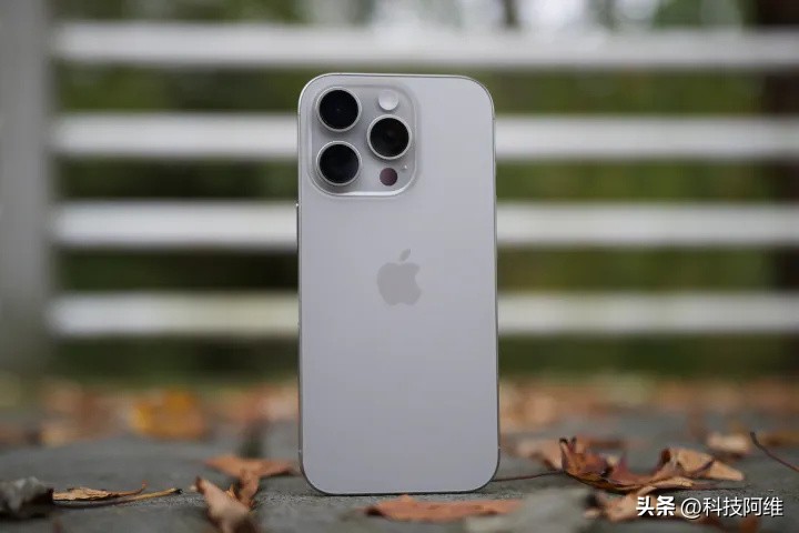 iPhone16Pro售价再创新低，128GB叠加国补更亲民，果粉们纠结了__iPhone16Pro售价再创新低，128GB叠加国补更亲民，果粉们纠结了
