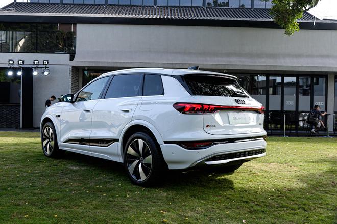 Q6L  e-tron